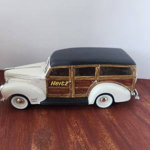 Hertz Ford Wagon Replica
